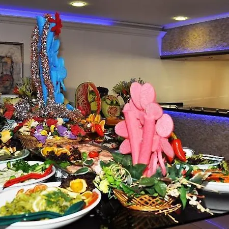 Blue Night Hotell Konaklı